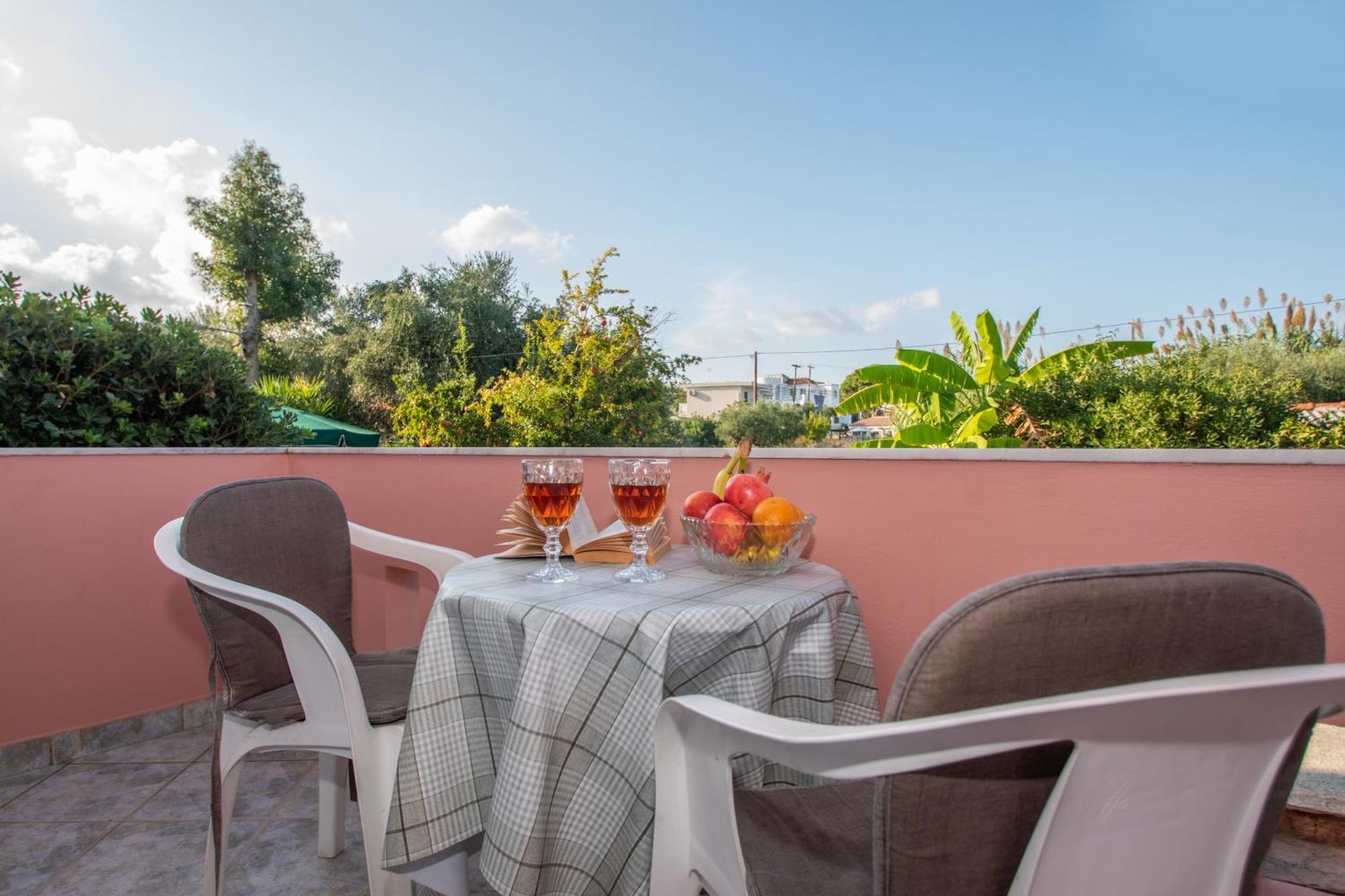 Villa Spiros II Apartments & Studios Лаганас Экстерьер фото